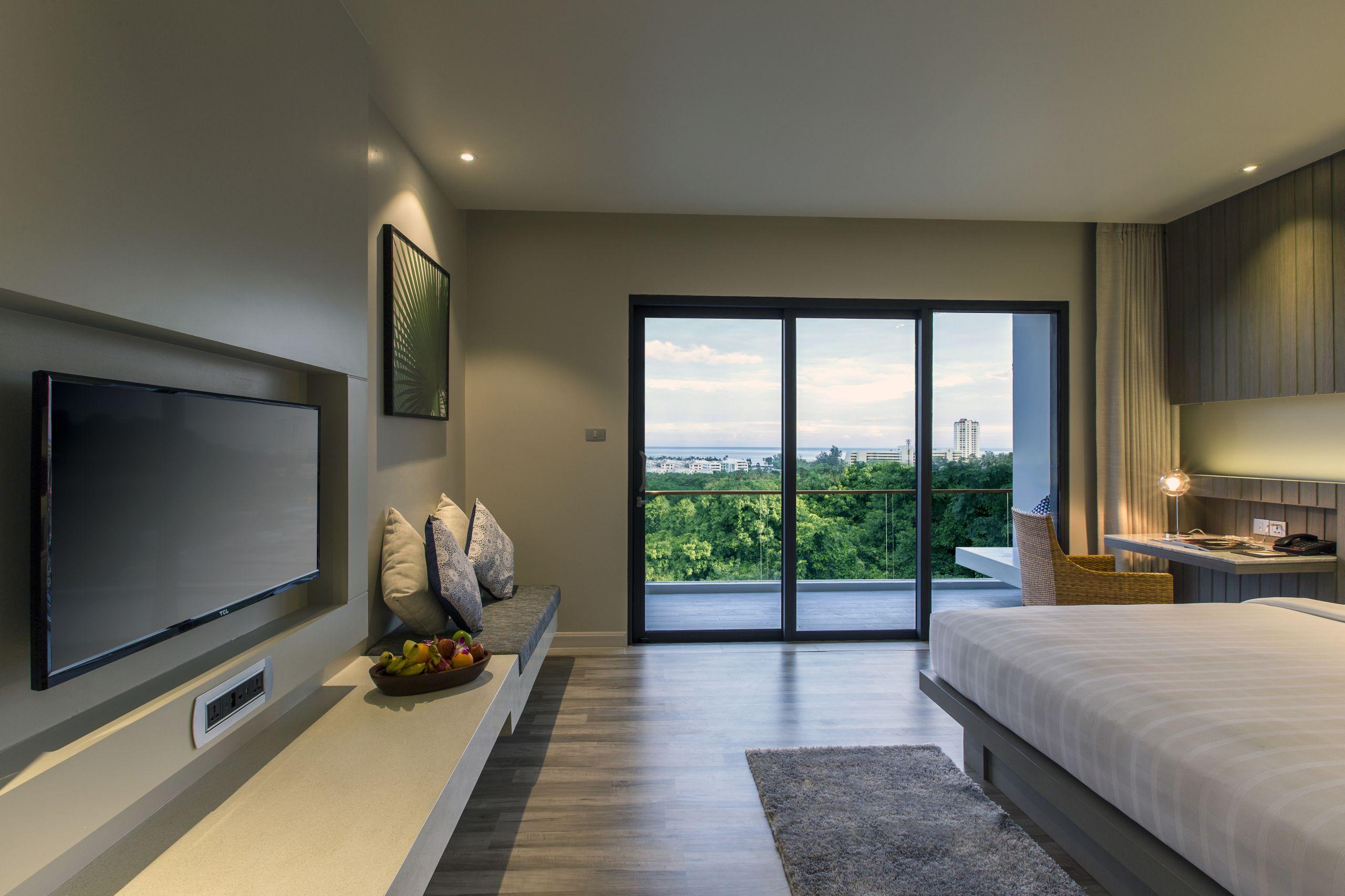 Hotel Ikon Phuket - Sha Extra Plus Karon Exterior photo
