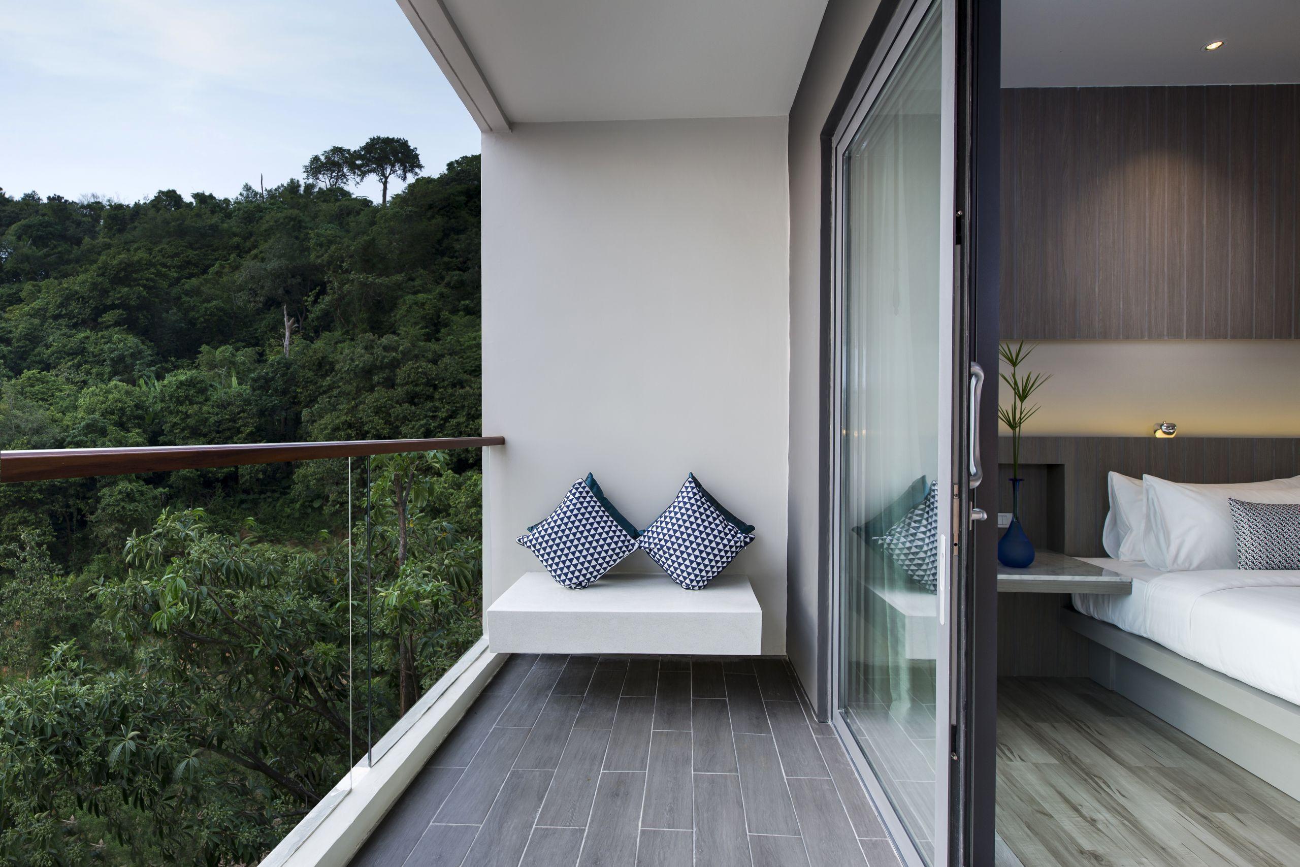 Hotel Ikon Phuket - Sha Extra Plus Karon Exterior photo