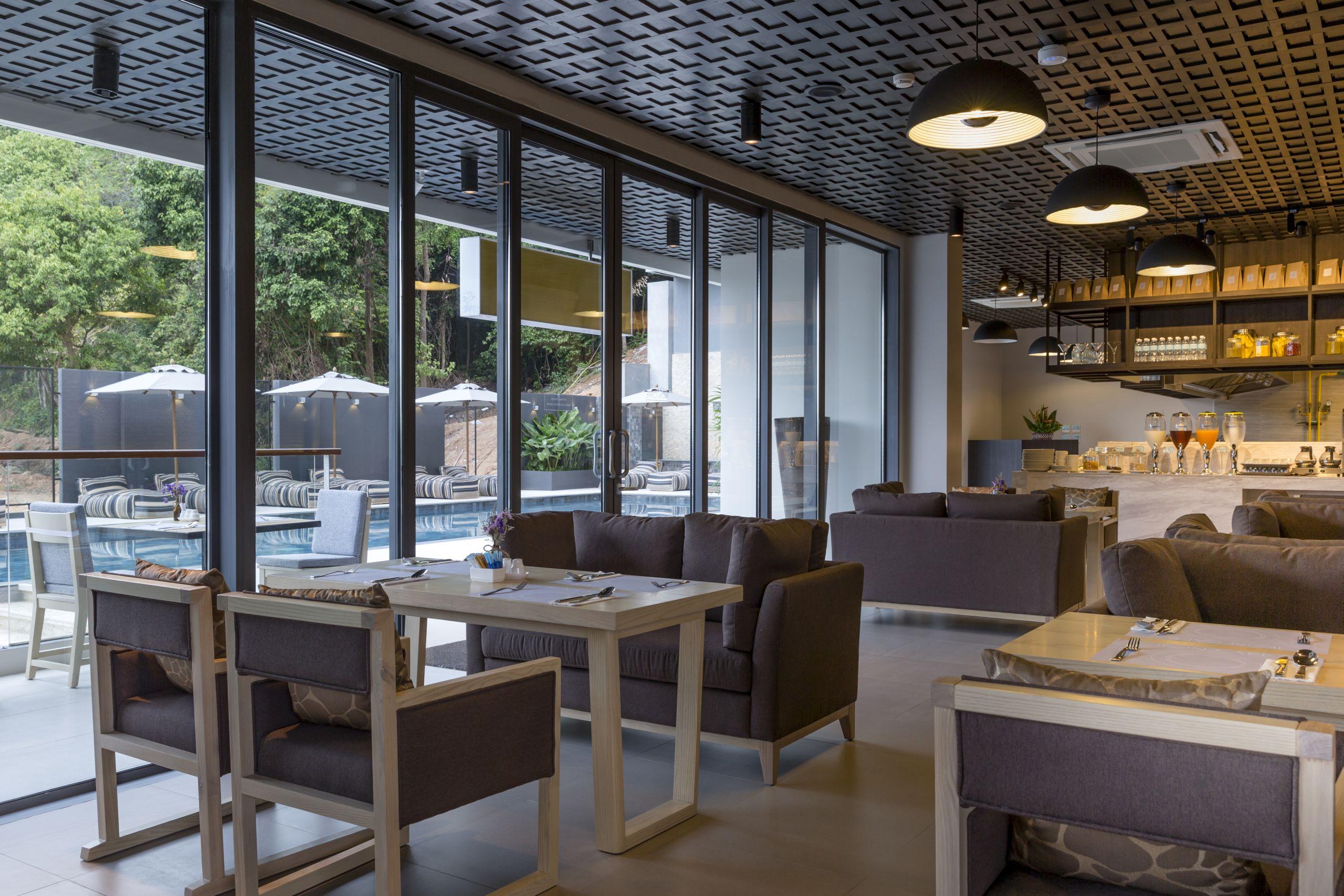 Hotel Ikon Phuket - Sha Extra Plus Karon Exterior photo