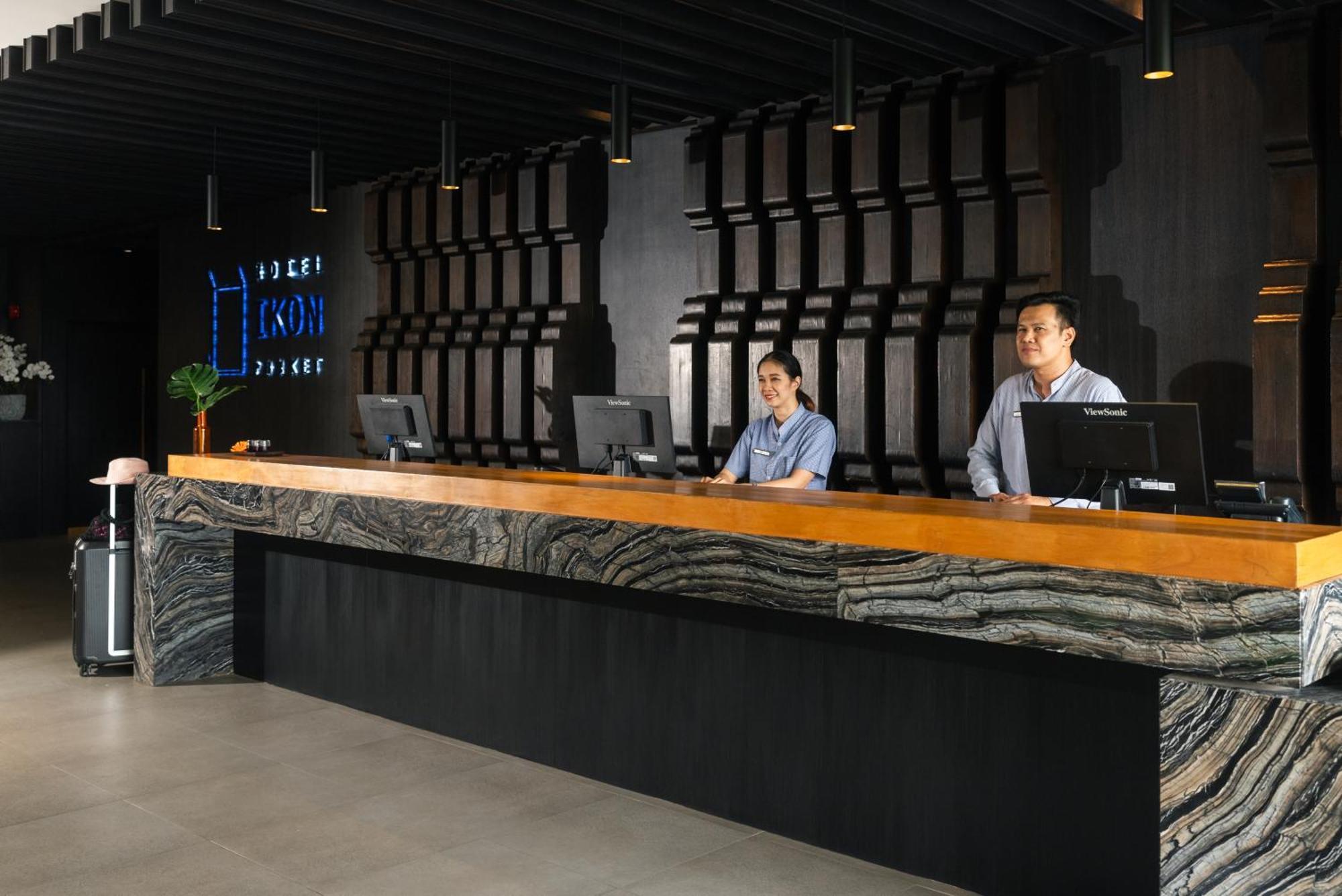 Hotel Ikon Phuket - Sha Extra Plus Karon Exterior photo