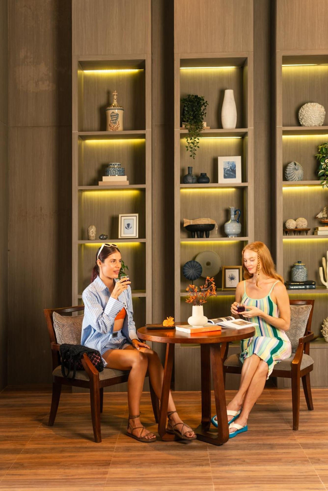 Hotel Ikon Phuket - Sha Extra Plus Karon Exterior photo